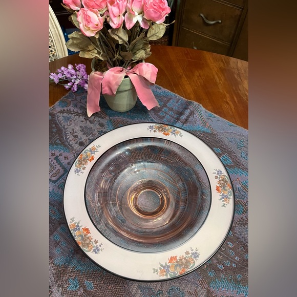 Vintage Pink Satin Glass Reverse Painted Floral Pattern Rim Console Bowl - Picture 5 of 10